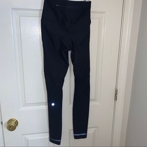 lululemon athletica Zoned in Tight size 6